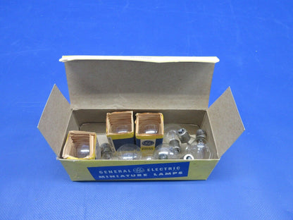 General Electric Miniature Lamps P/N 1119BX3 LOT OF 11 NOS (0424-1112)