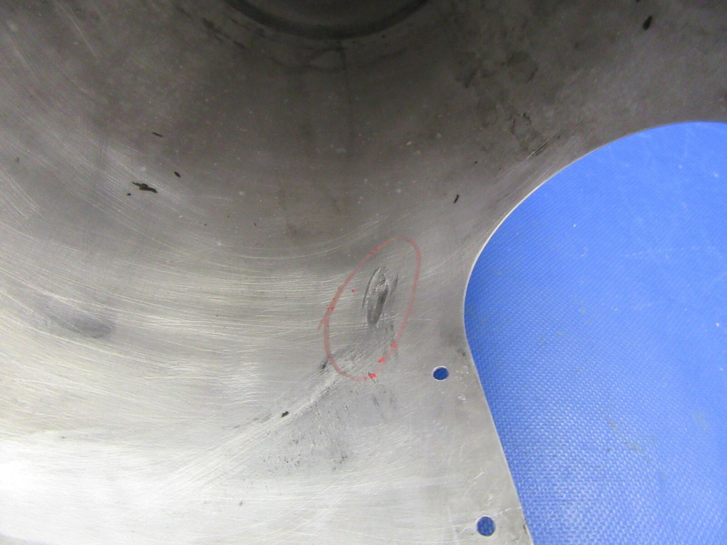 Cessna 310Q Spinner P/N D3651 (0921-626)10