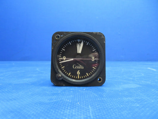 Cessna 172 / 172G Electric Clock P/N CA-6254 TESTED (1124-158)0