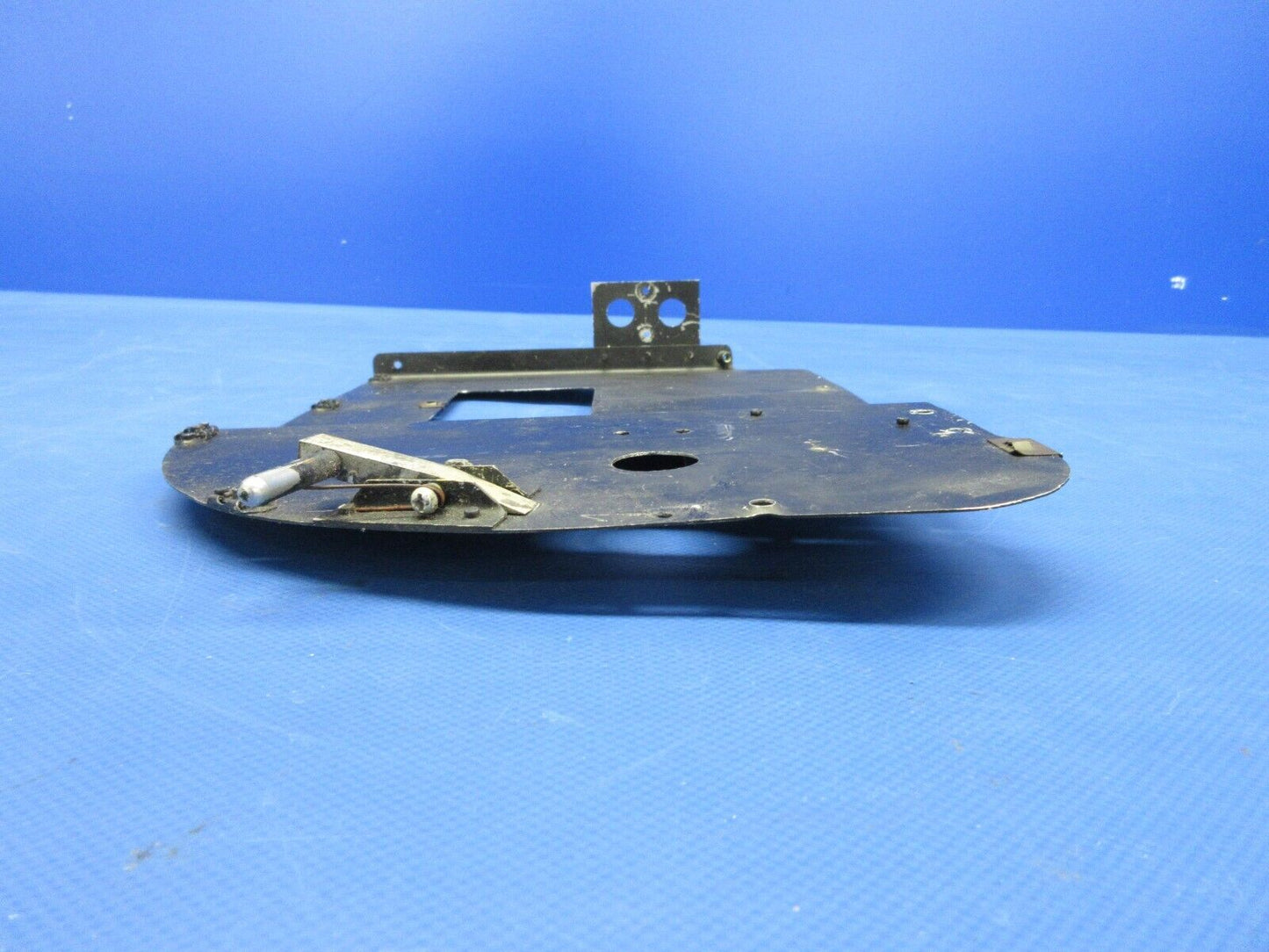 Piper PA-23-250 Aztec Pedestal Plate Assy RH P/N 17736-03 (0624-864)