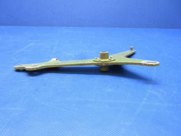 Cessna 337E Skymaster Elevator Bellcrank Assy P/N 1562010-2 (0824-1309)