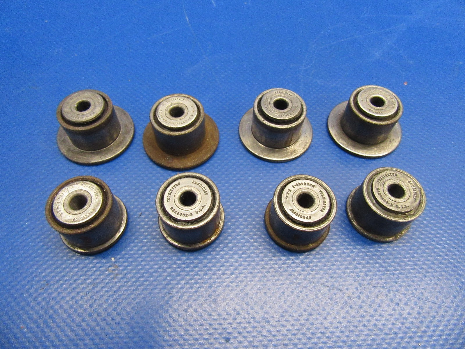 Beech Baron / Bonanza Flap Rollers Set of 8 (0118-29)0