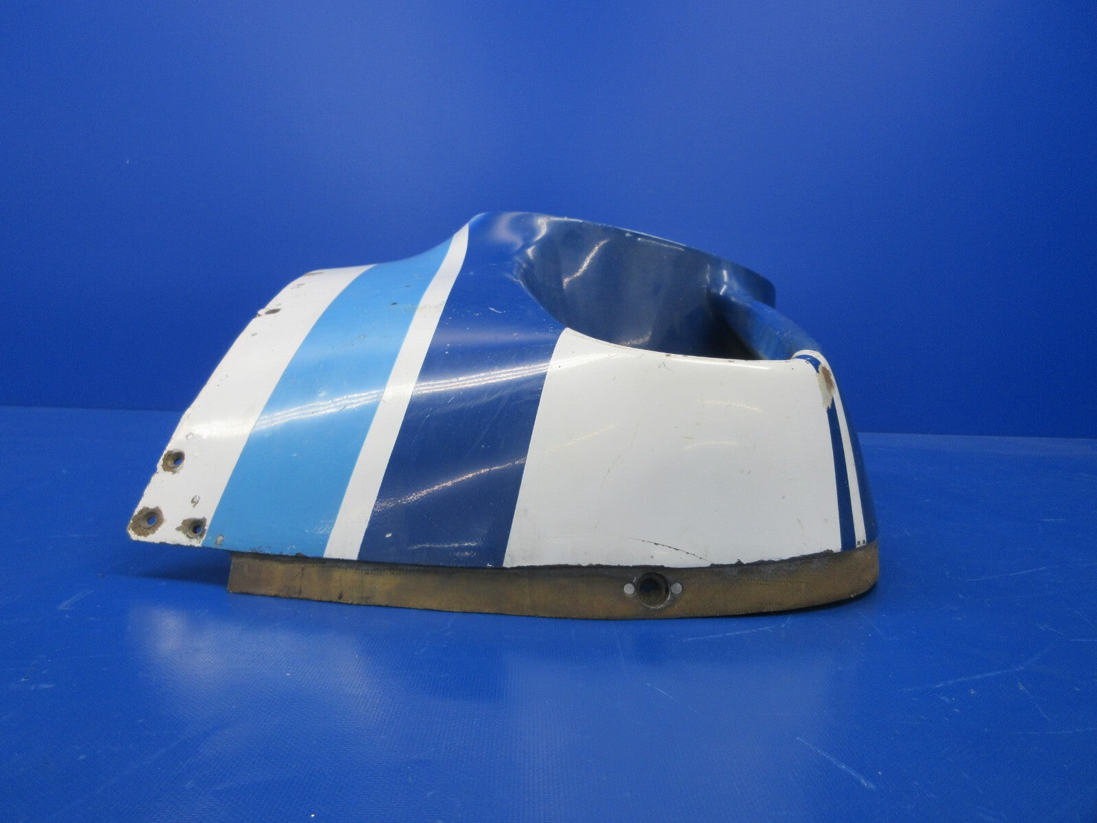Cessna 210 Nose Cap Assembly LH P/N 1250956-1 (1223-732)5