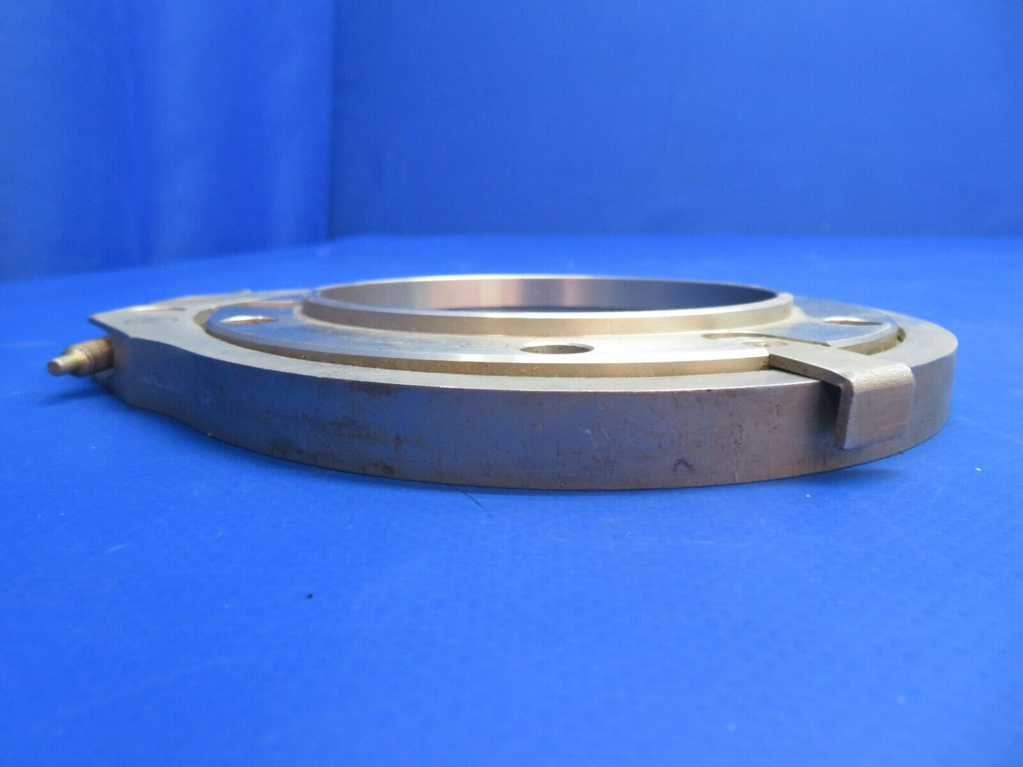 Mounting Clamp P/N 1590010-1 Repairable FOR PARTS (0323-664)