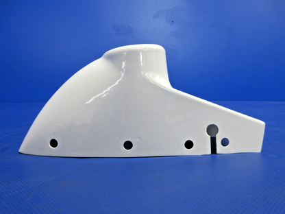 Piper PA-28 /-32 Vertical Fin Tip w/Beacon Adapter P/N 99035-003 NOS (0426-733)4