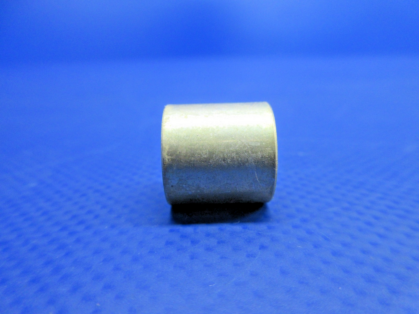 Cessna Flap Roller P/N 0523921 LOT OF 2 NOS (0426-708)5