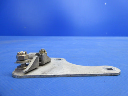 Piper PA-32RT-300T Lance II Engine Control Mount Plate Assy 98645-06 (0924-832)