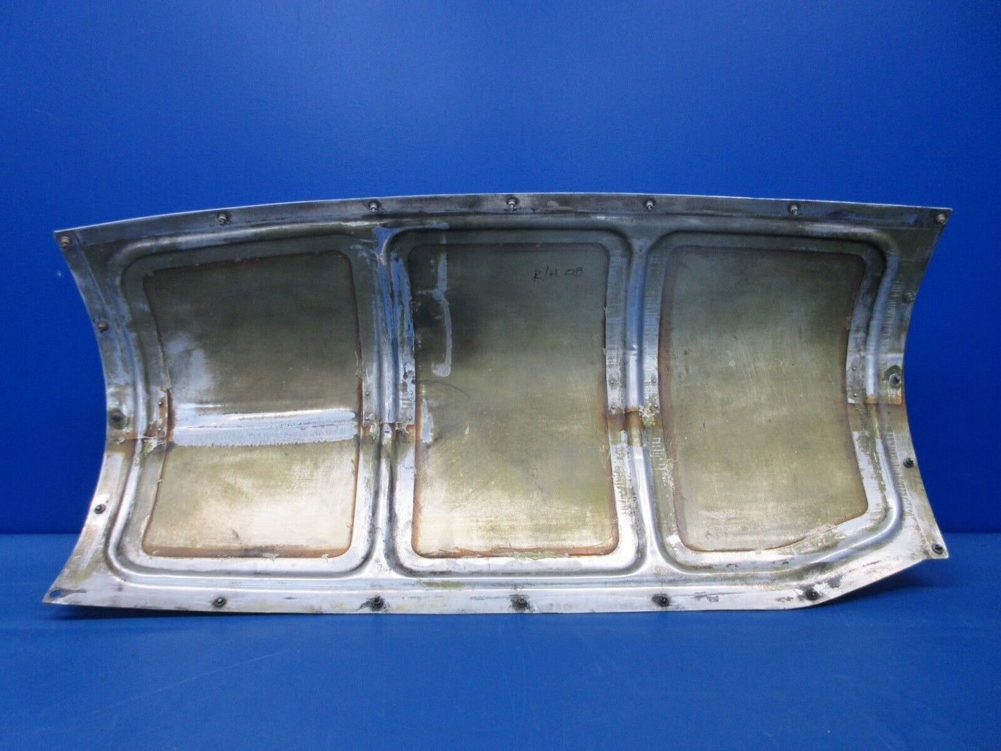 Piper PA-34-200T Seneca II Cowl Side Panel RH P/N 78726-11 (0524-1947)