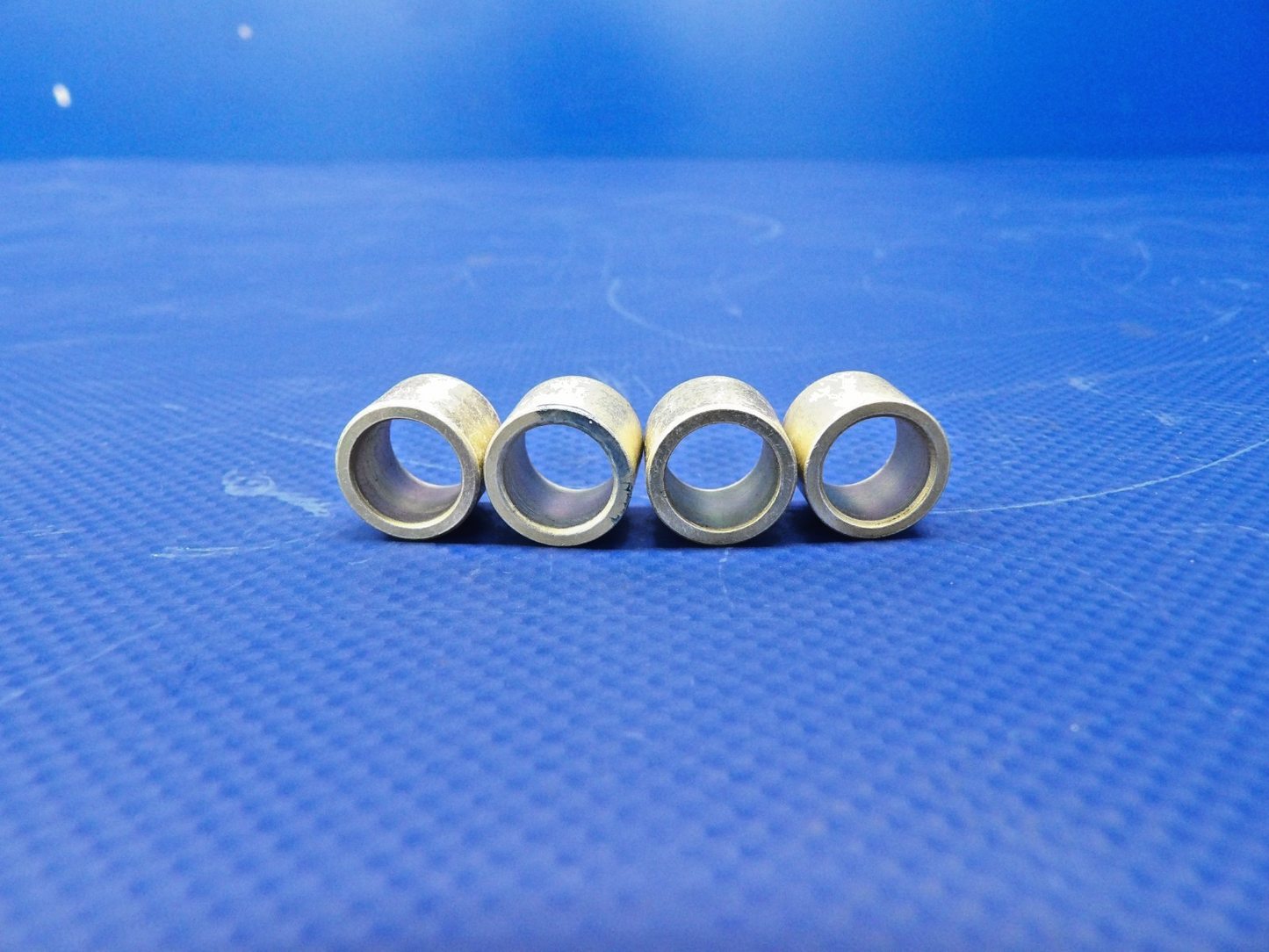 Beech Landing Gear Torque Knee Bushing w 8130 90-810019-1 LOT 4 NOS (0426-1289)8