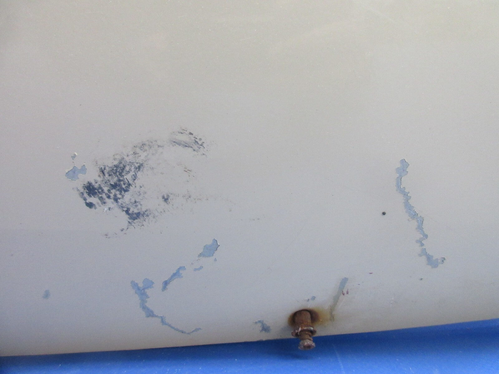 Piper PA-34-200T Seneca II Right Hand Cowl Side Panel P/N 78726-03 (1124-822)3