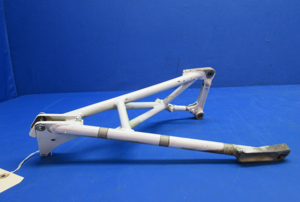 Cessna 310 / 310I Nose Gear Drag Brace Truss P/N 0842000-70 (0923-922)