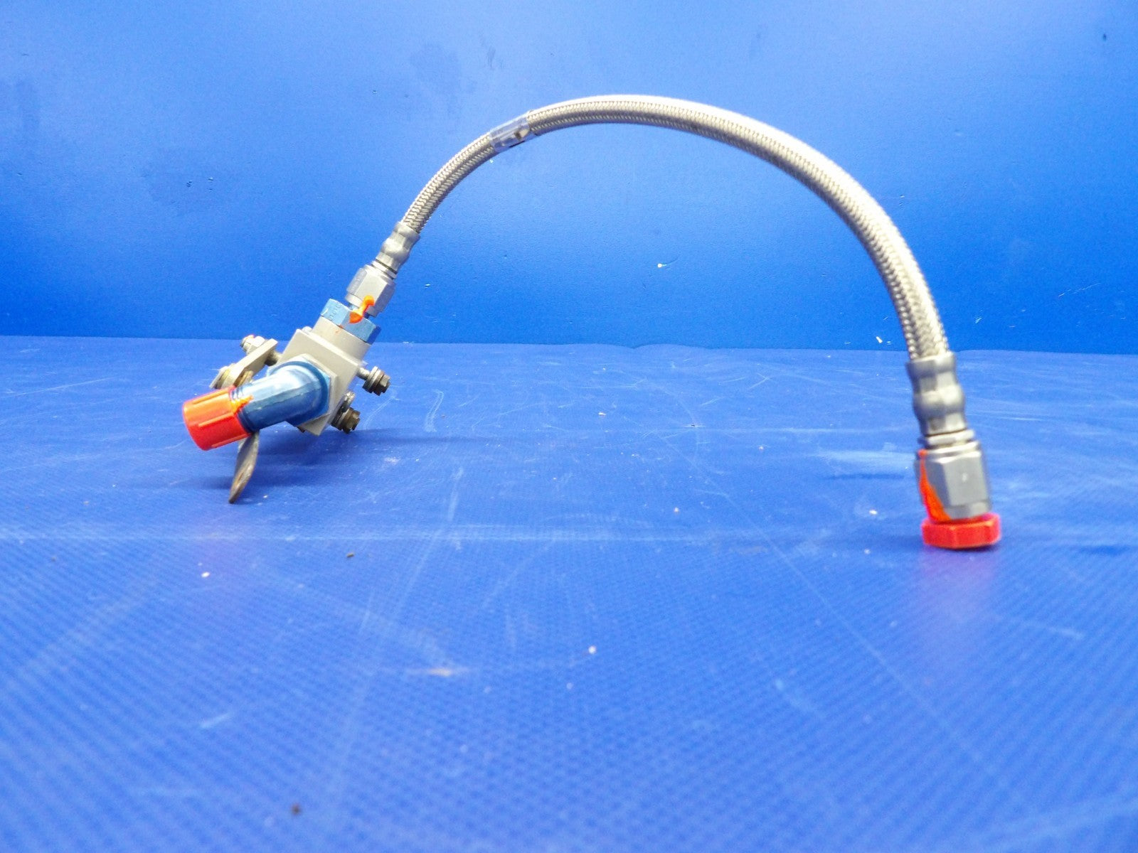 Beech D95A H&E Propeller Governor Accumulator Valve P/N HE721-3 (0326-409)5