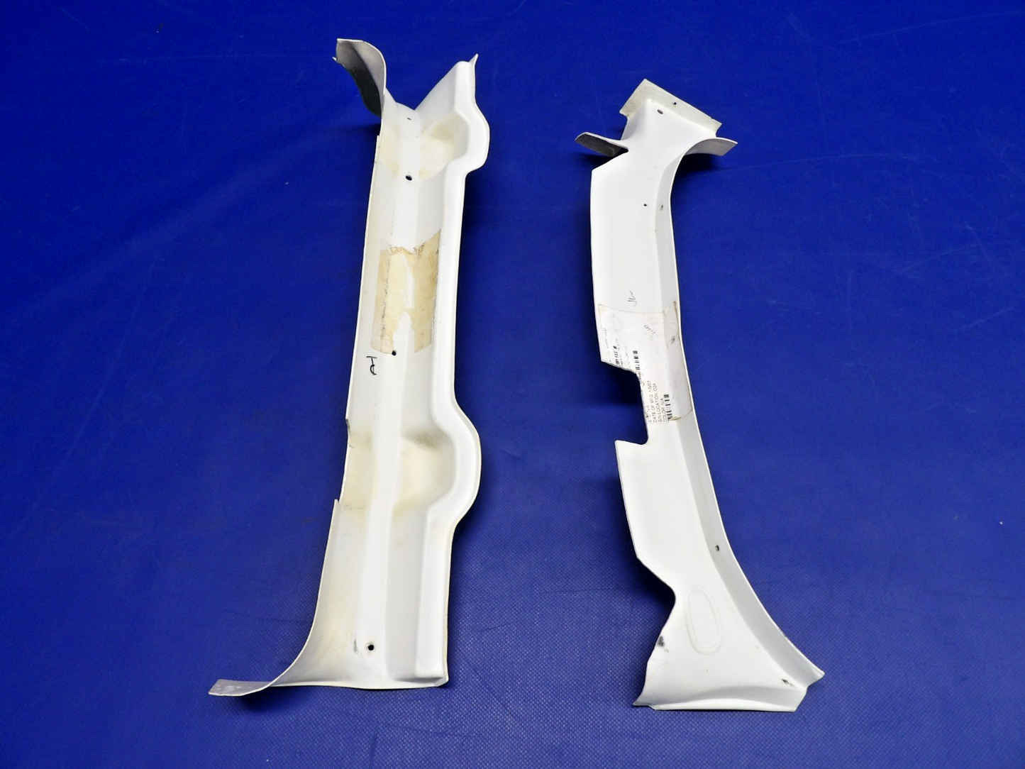 Cessna 172G Baggage Door Frame Cover Mouldings 0500210-95 SET OF 2 (0326-1248)7