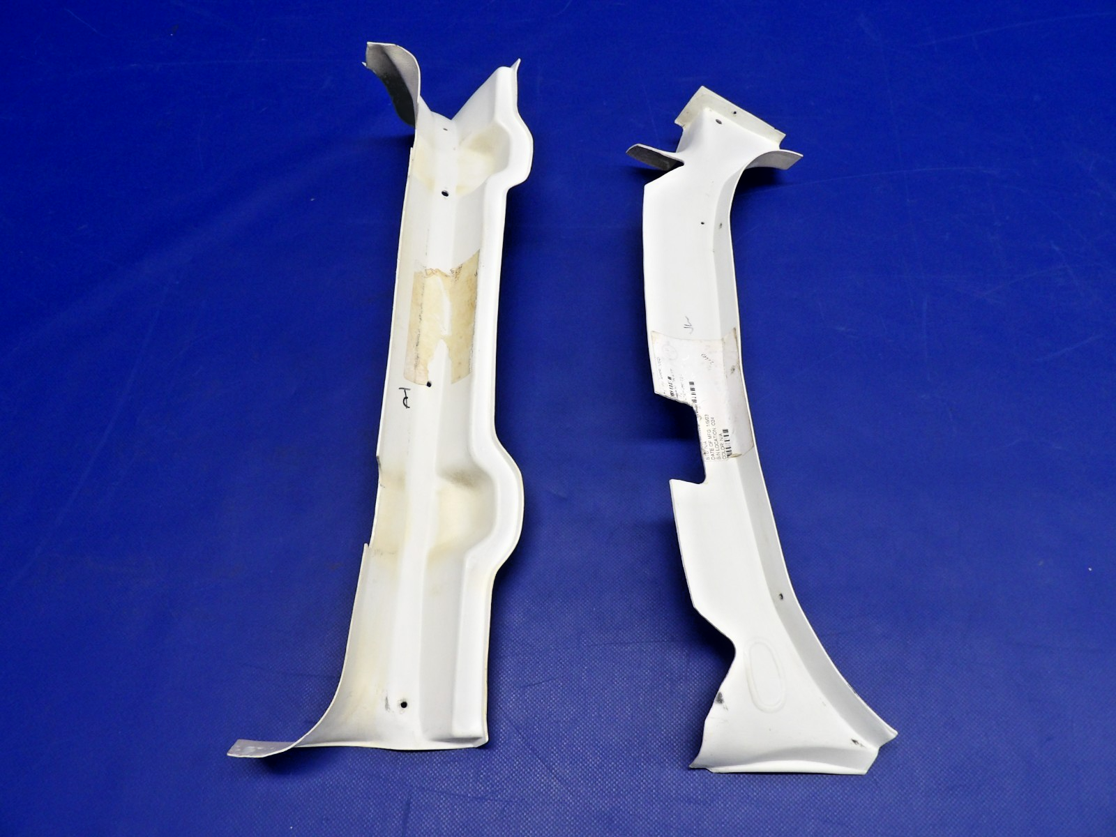 Cessna 172G Baggage Door Frame Cover Mouldings 0500210-95 SET OF 2 (0326-1248)7