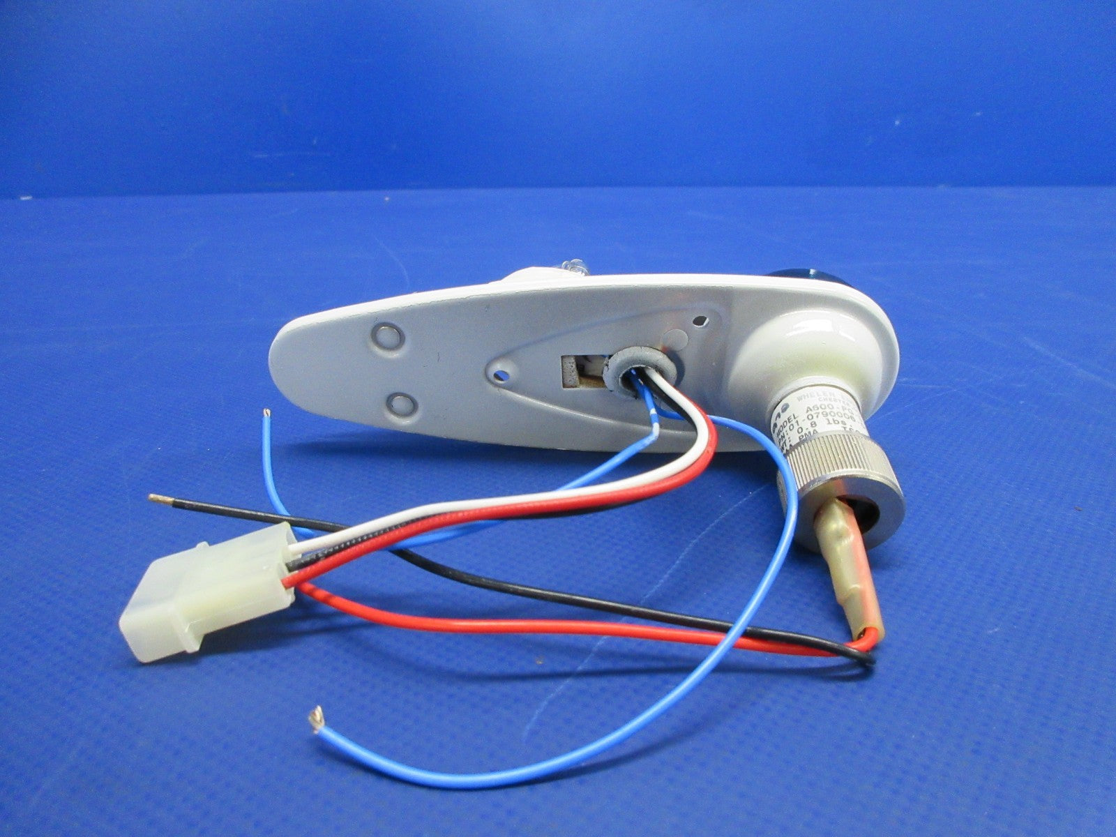 Whelen A600-PG-D 14V Wing Tip Strobe Light RH P/N 01-0790006-04 NOS (0426-827)5