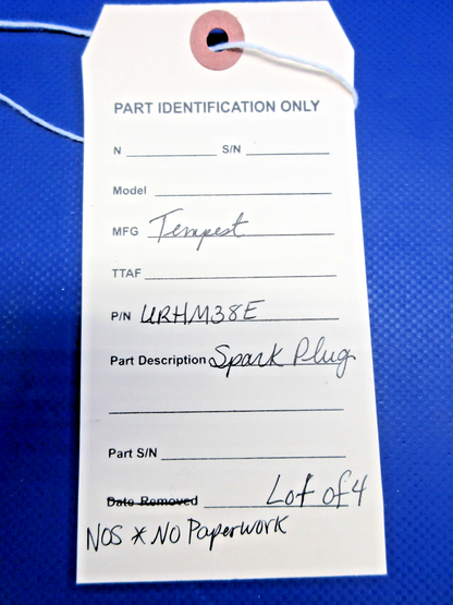 Tempest Spark Plug P/N URHM38E LOT OF 4 NOS (0826-854)15