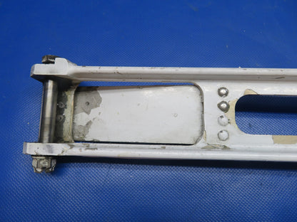 Piper Aerostar 602P RH Upper Side Brace Assy Main Gear P/N 400094-02 (0123-774)11