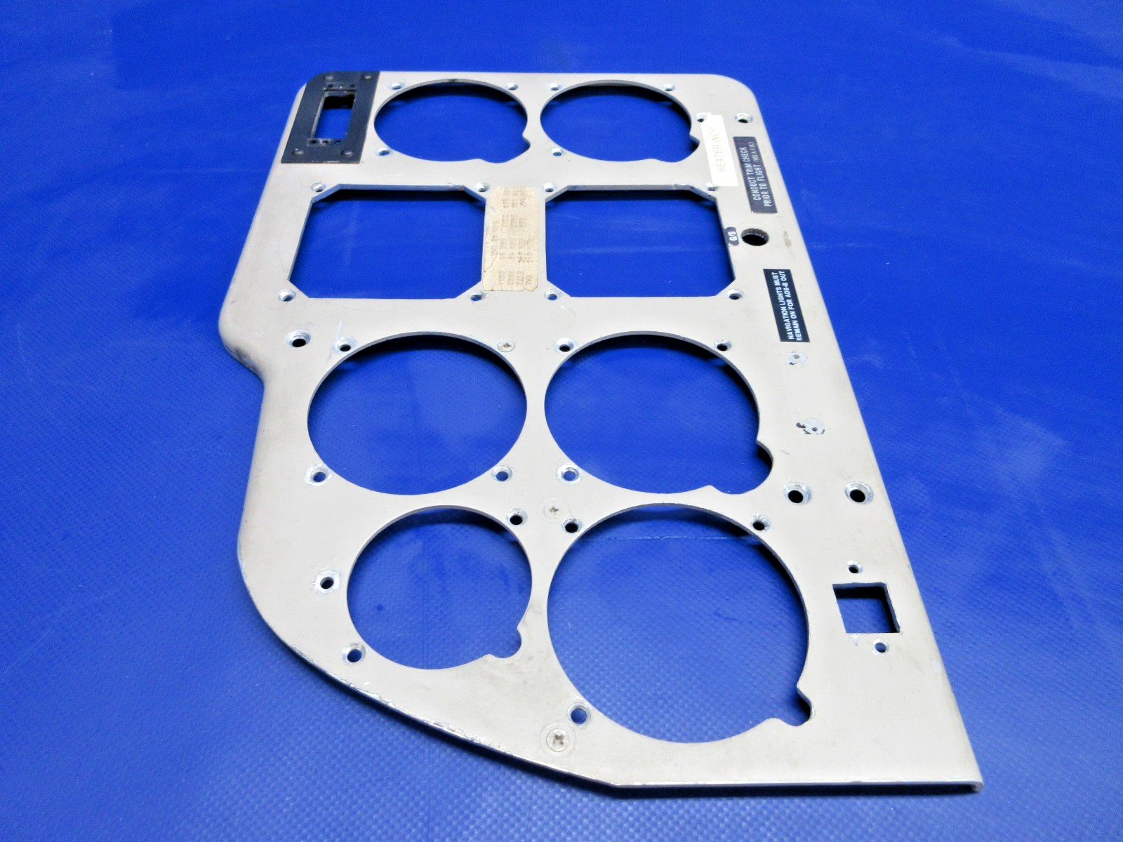 Beech D95A Travel Air RH Floating Instrument Panel P/N 96-324032-3 (0326-725)6