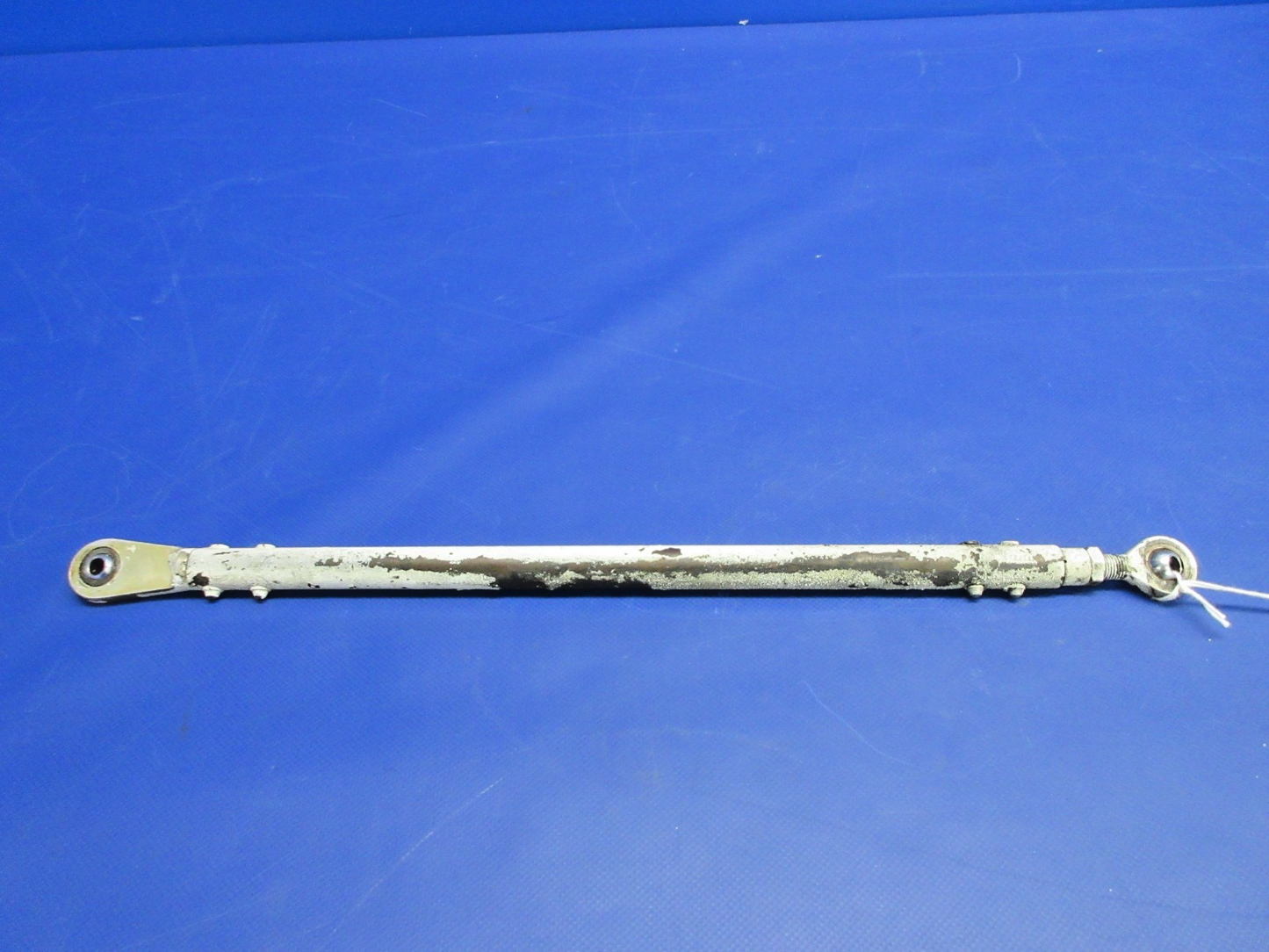 Cessna 310 / 310I Main Gear RH Drive Tube P/N 0841137-1 (0326-944)0