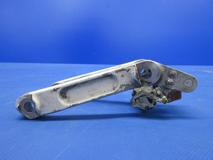 Piper PA-23-250 Aztec Main Gear Lower Drag Link Assy P/N 16240-05 (0624-890)