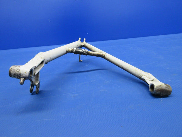 Beech 95 / D95A Travel Air Nose Gear Retract Brace Assy 95-824018 (0524-1165)