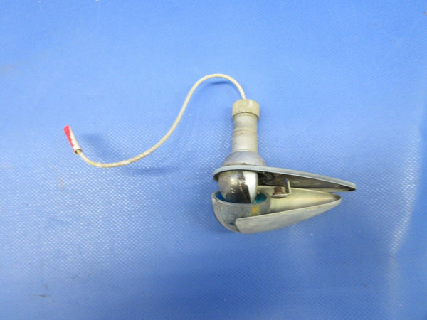 Cessna 175 Wing Position Light Assembly Right Hand P/N 0423006-13 (0524-1328)