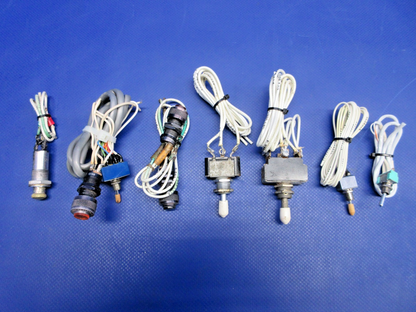 Cessna 310 / 310I Assorted Switches & Lights P/N AN3027-1 (0326-891)1
