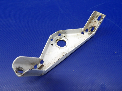 Piper Cheyenne RH Main Gear Downlock Switch Bracket P/N 41985-01 (0626-1385)8