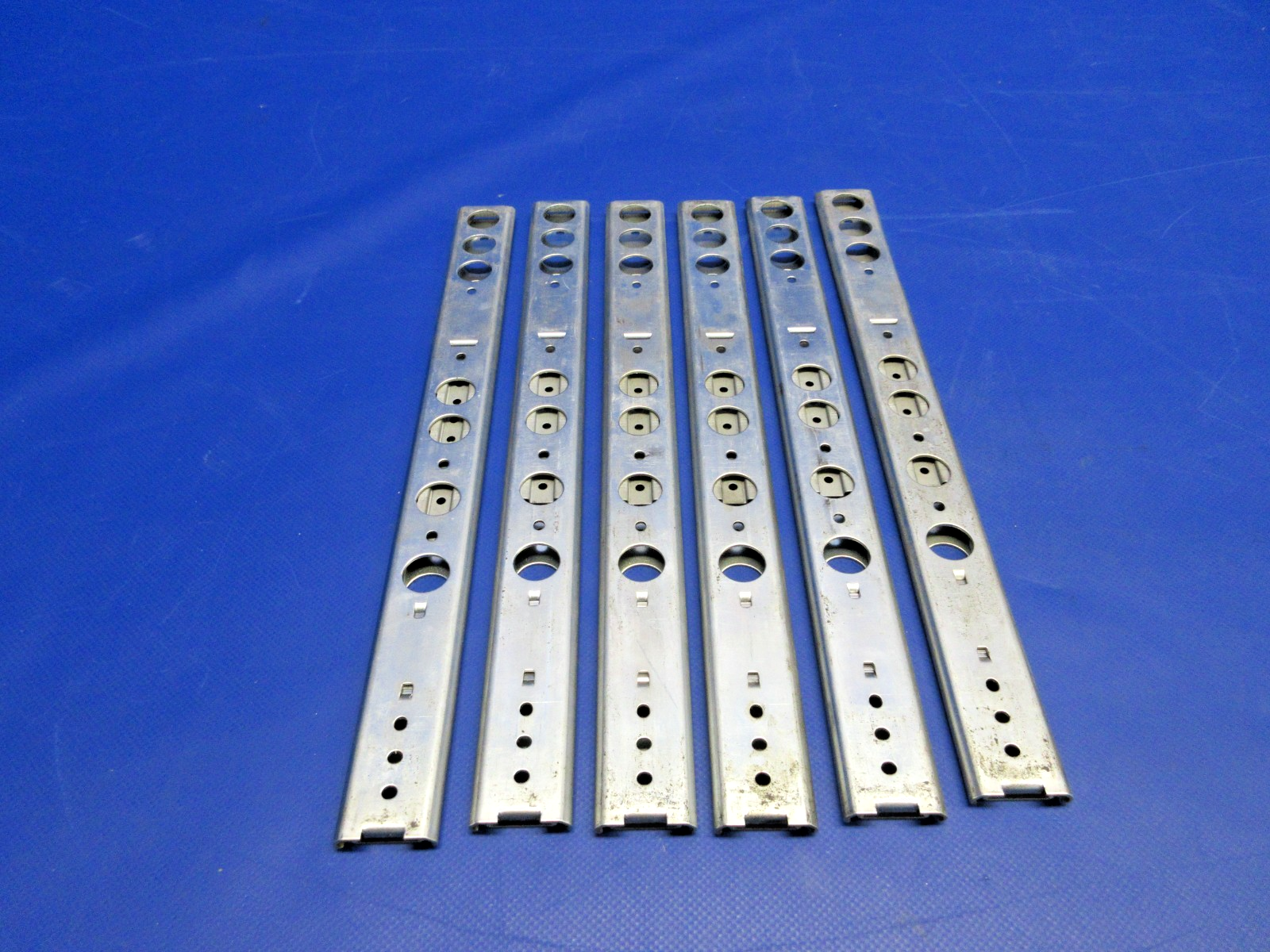 Beech King Air Accuride Lower Drawer Slide P/N C203-952 LOT OF 6 NOS (0326-710)2