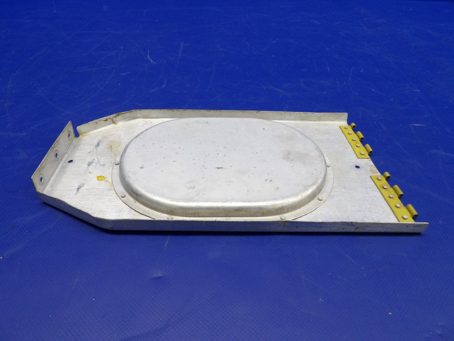 Beech D95A Travel Air Right Hand Main Section Door P/N 95-110014-366 (0226-516)7