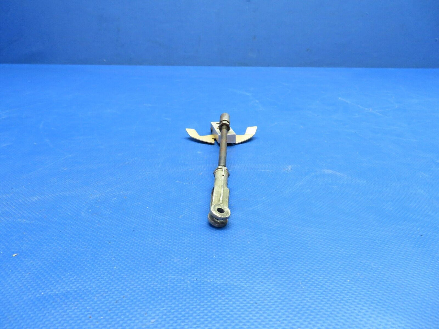 Cessna 337 / P337H Control Rod Aft Cowl Flaps NAS354-4-475 1560220-3 (0624-1778)