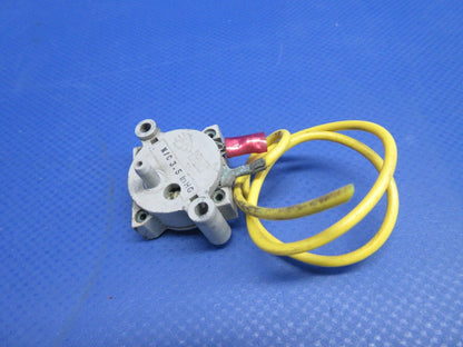Beech 19 Standby Vacuum System MPL Pressure Sensor P/N 83-12 (0424-1311)