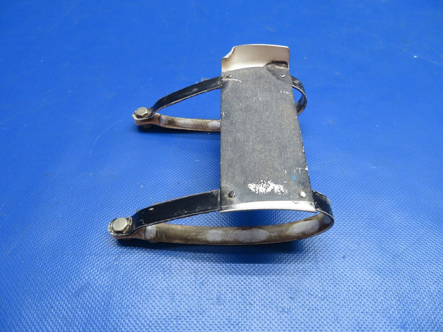 Cessna 172 / 172P RH Strut Step Assy P/N 0500276-2 (0724-1868)
