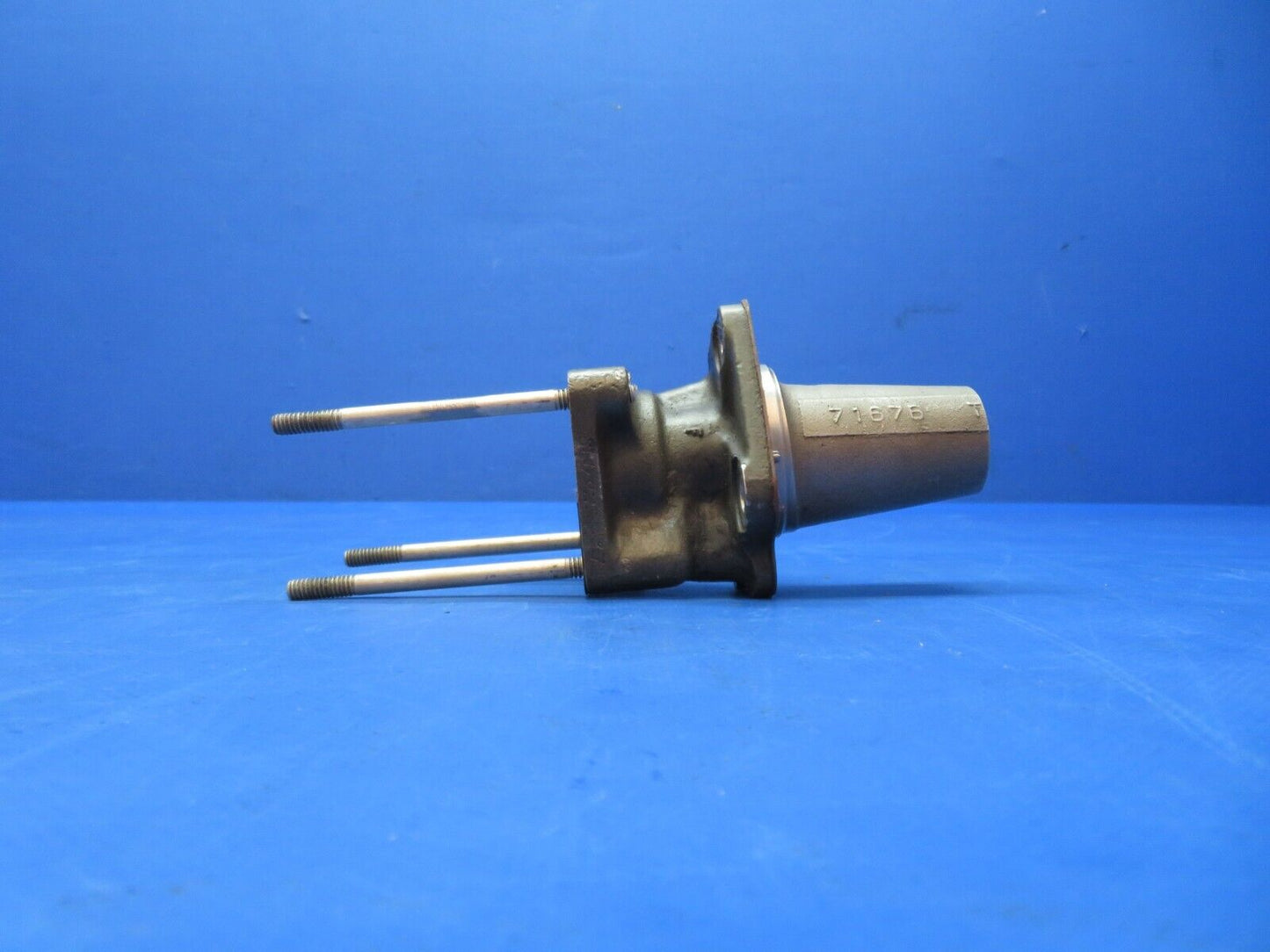 Lycoming TIO-540-U2A Hydraulic Pump Adaptor Assy P/N LW-10807 (0723-412)