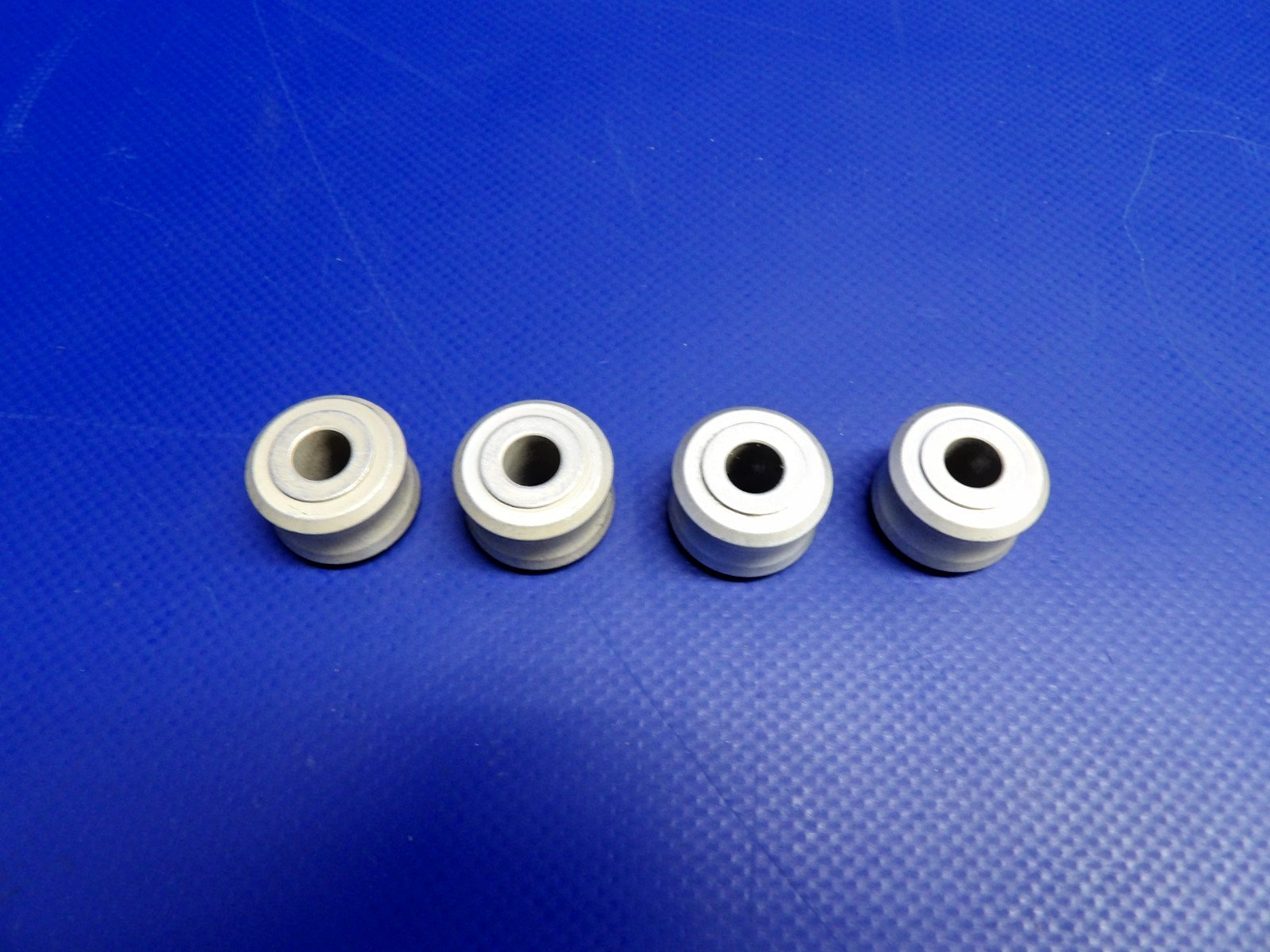 Cessna Seat Track Roller P/N 0311310 NOS LOTS OF 4 (0426-1202)7