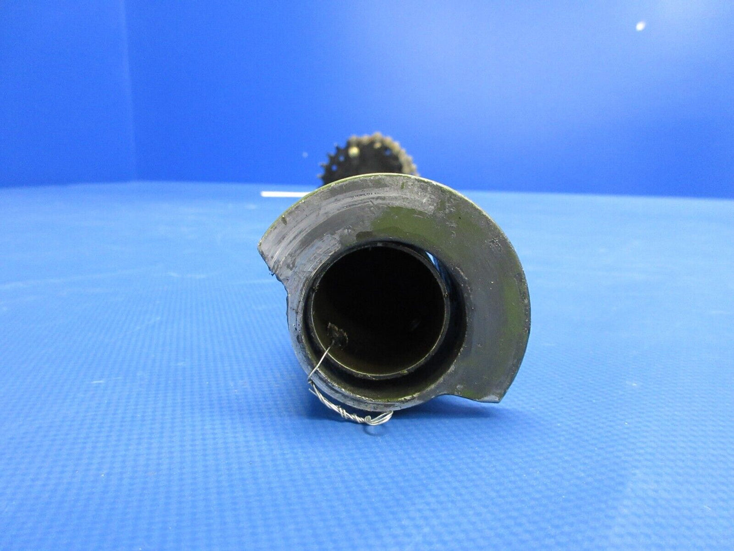 Piper PA-34-200T Seneca II Flap Torque Tube Assy P/N 68451-02 (0524-2062)