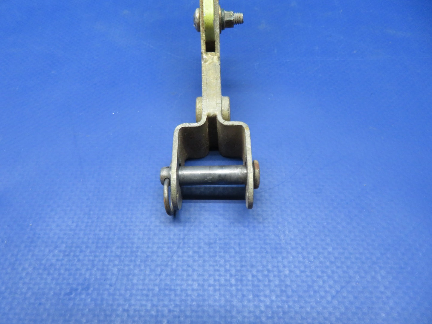 Beech 58 Cabin Door Latch, Bellcrank & Pin w/ Guide P/N 96-420033-47 (0326-155)11