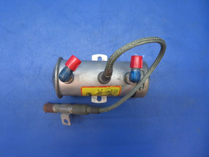 Cessna 401 Bendix Electric Fuel Pump 14V P/N 476411, 574A (0623-357)6