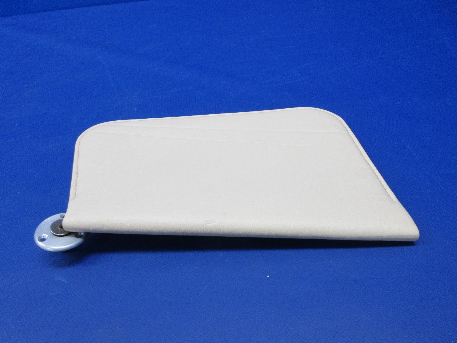 Beech 95 / D95A Travel Air Sun Visor Set P/N 35-534406-71 (0326-844)12