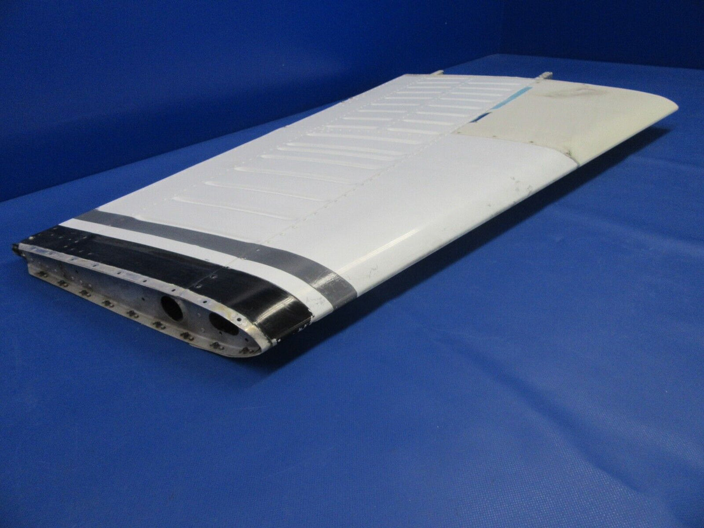 Beech D95A Travel Air Vertical Stabilizer P/N 95-640006-601 (0424-06)