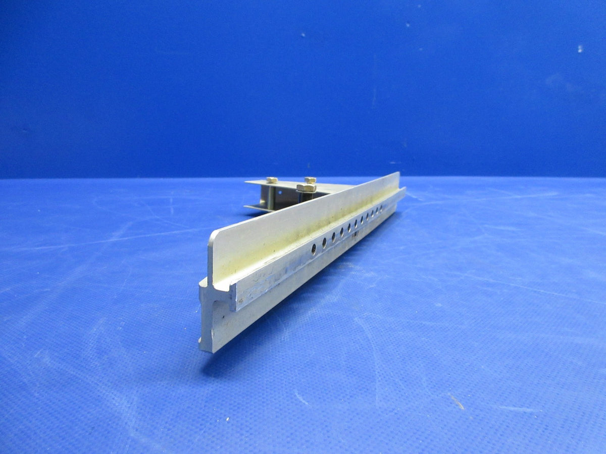 Cirrus SR22 Pilot Seat Track LH & RH P/N 12490-009, 12490-010 (0926-831)7