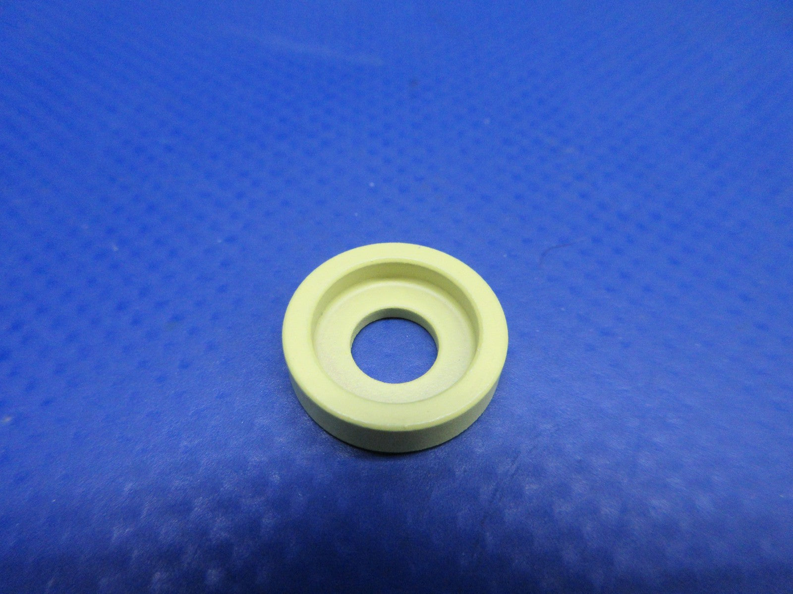 Beech Carpet Channel Retainer Spacer P/N 101-530836-17 LOT OF 5 NOS (0326-976)14