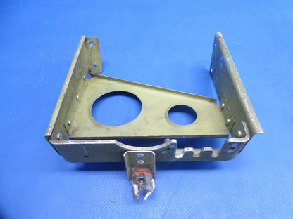Piper PA-28-161 Warrior Engine Control Support Assy P/N 67206-02 (0824-1017)
