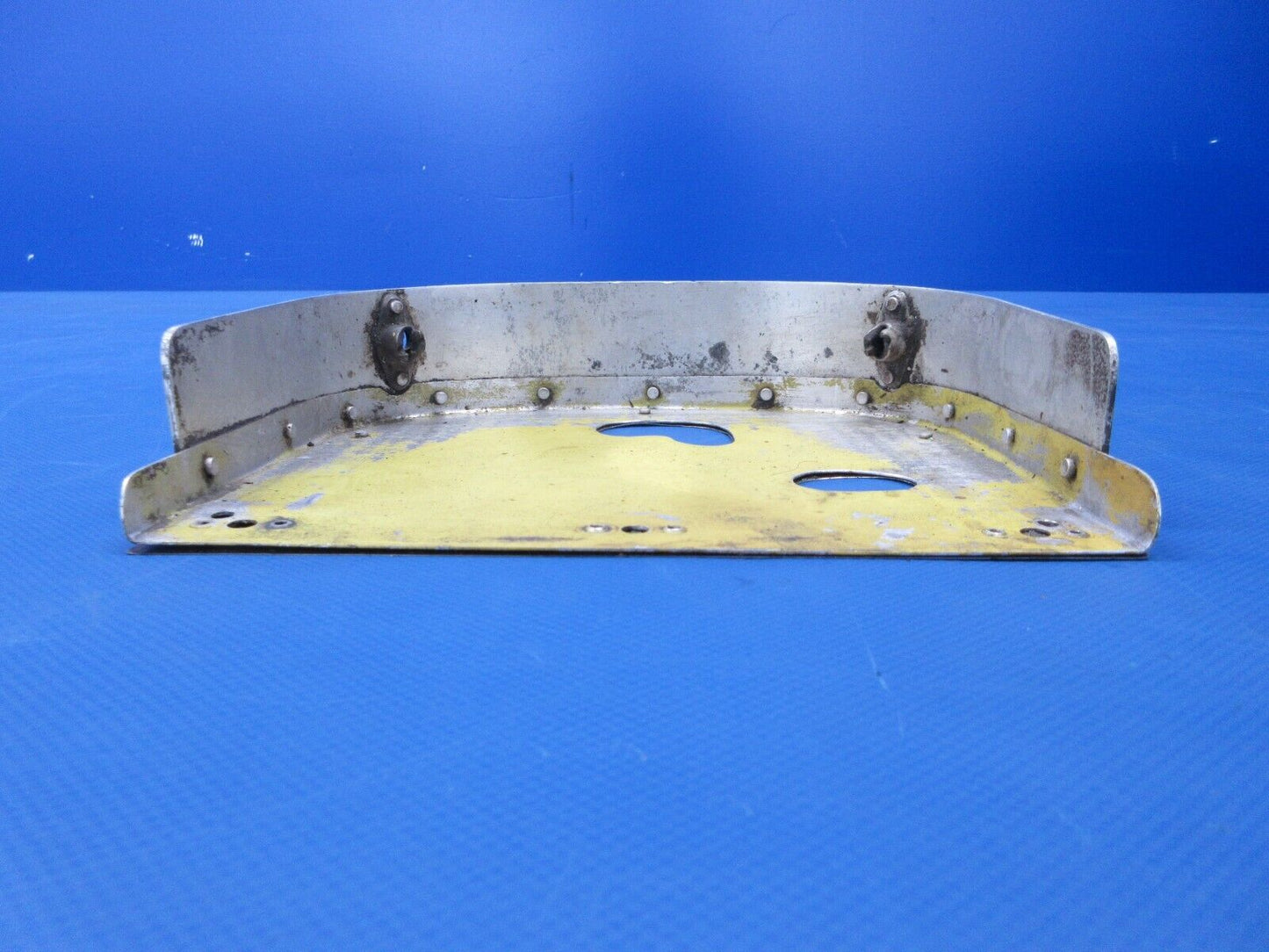 Piper PA-23-235 / 250 Fire Shield P/N 286-P23-064-153 (0824-2082)