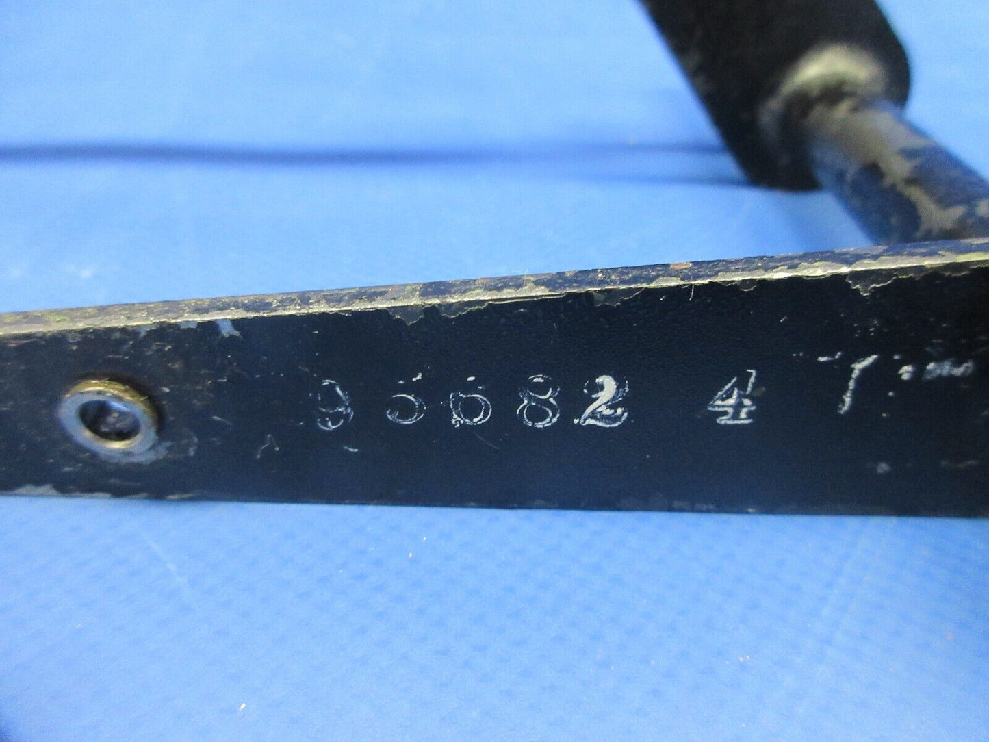Piper PA-32RT-300T Lance II LH Aileron Bellcrank & Rod Assy 95680-00 (1024-725)
