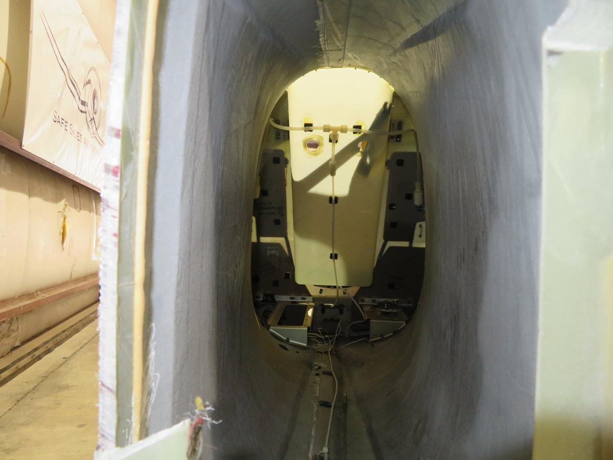 2005 Cirrus SR22 Fuselage Shell CORE / FLIGHT SIMULATOR  (0926-99)11