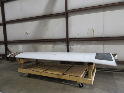 1977 Piper PA-28R-201T Arrow RH Wing P/N 35630-921 (0822-102)0