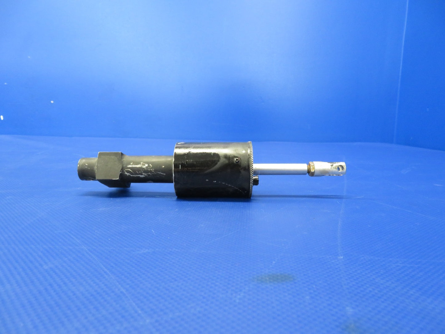 Cessna 310N Master Brake Cylinder P/N 0861710-1 (0726-456)3