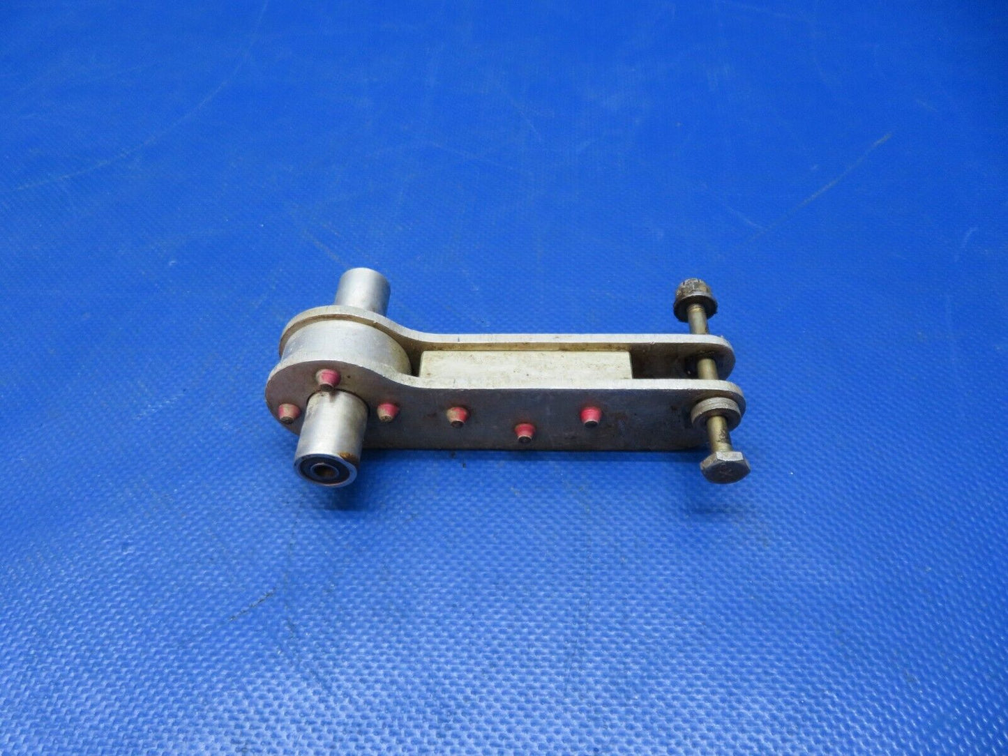Mooney M20 /  M20E Elevator Bracket P/N 7223 SSBY 913033 (0524-114)