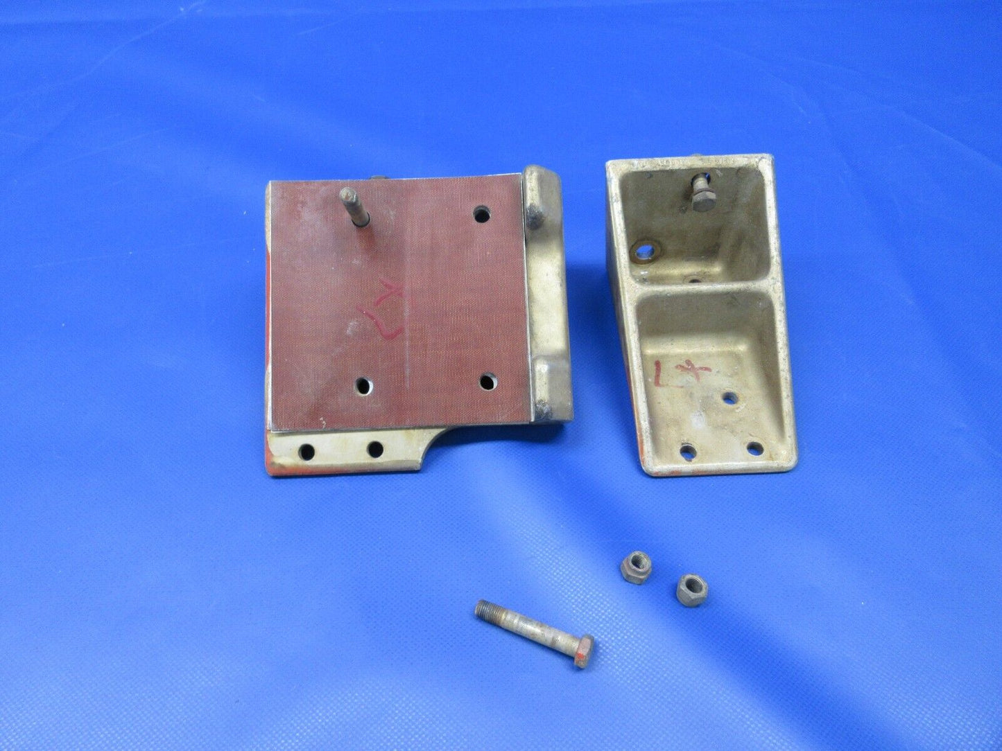 Grumman AA-1A Main Gear Bracket Set LH P/N 5701064-1,  5701065-1 (0324-1330)